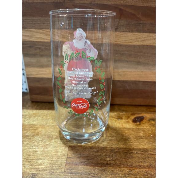 Set of 4 Vintage Santa Coca-Cola Glasses - Picture 11 of 16